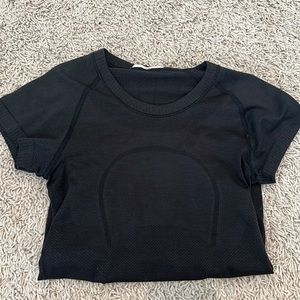 Lululemon swiftly tee
